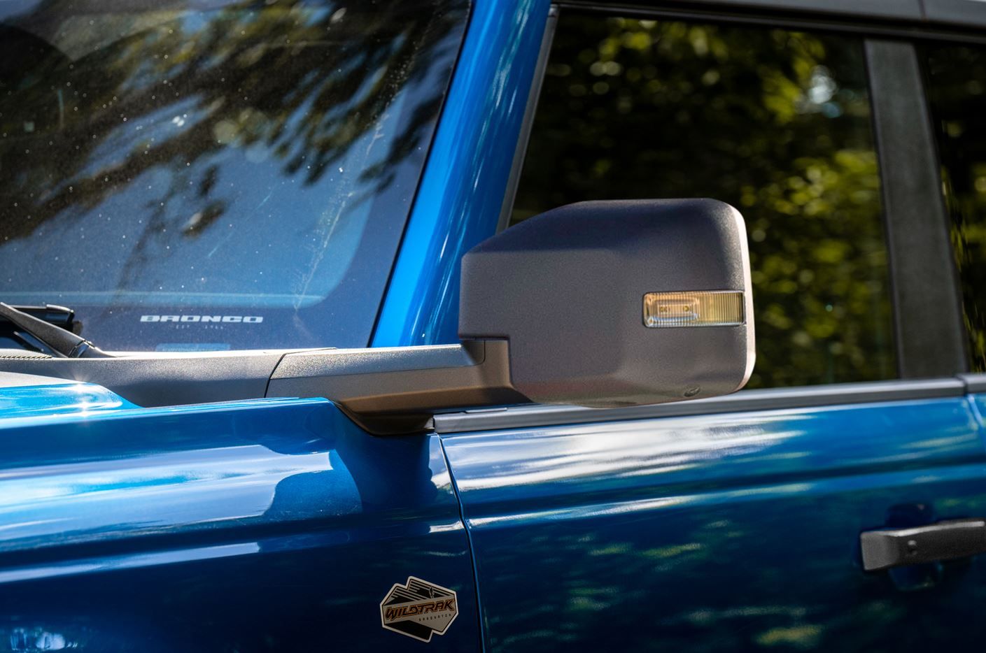 Espejos exteriores con ajuste eléctrico