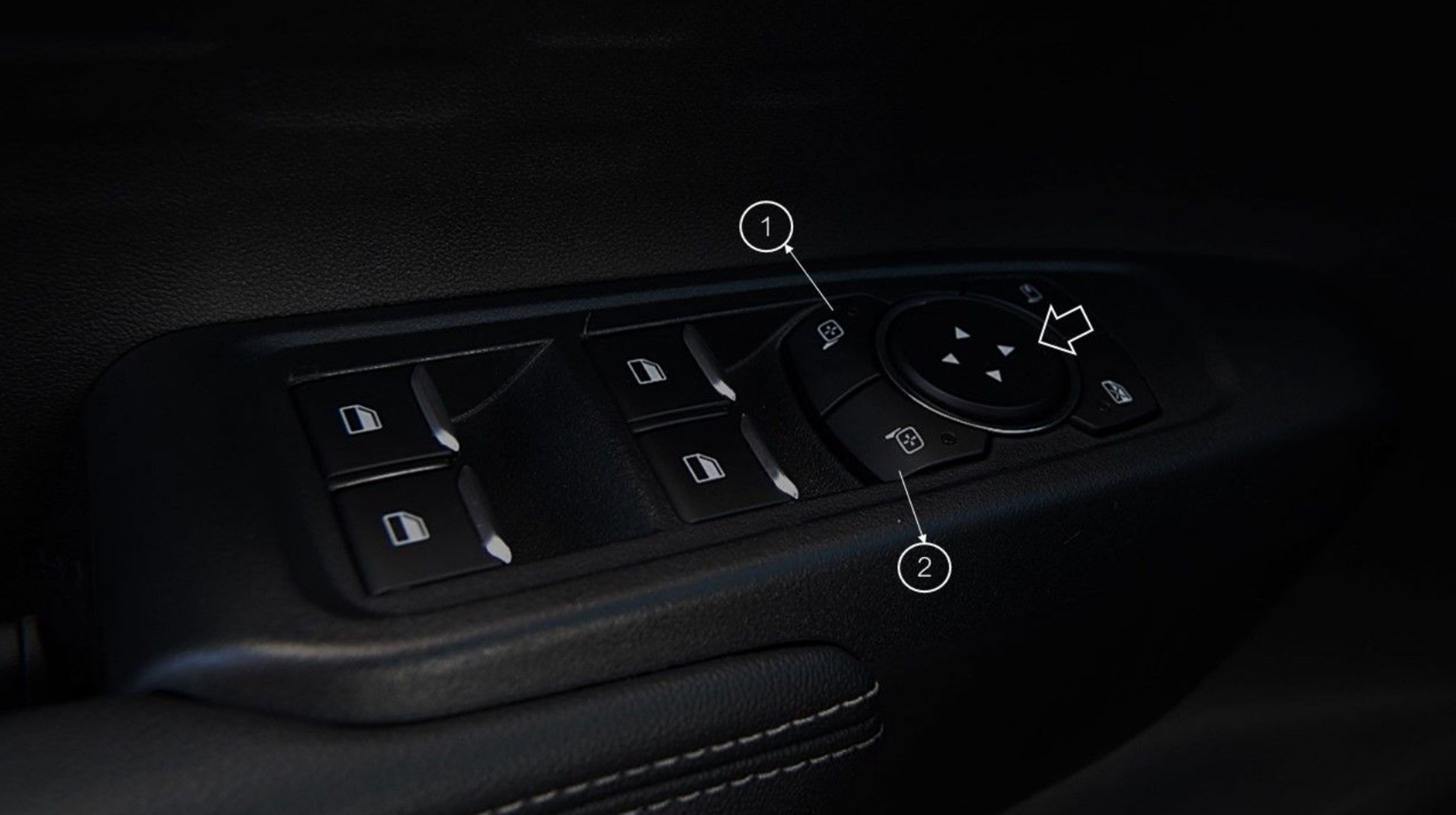 Espejos exteriores con ajuste y plegado eléctrico