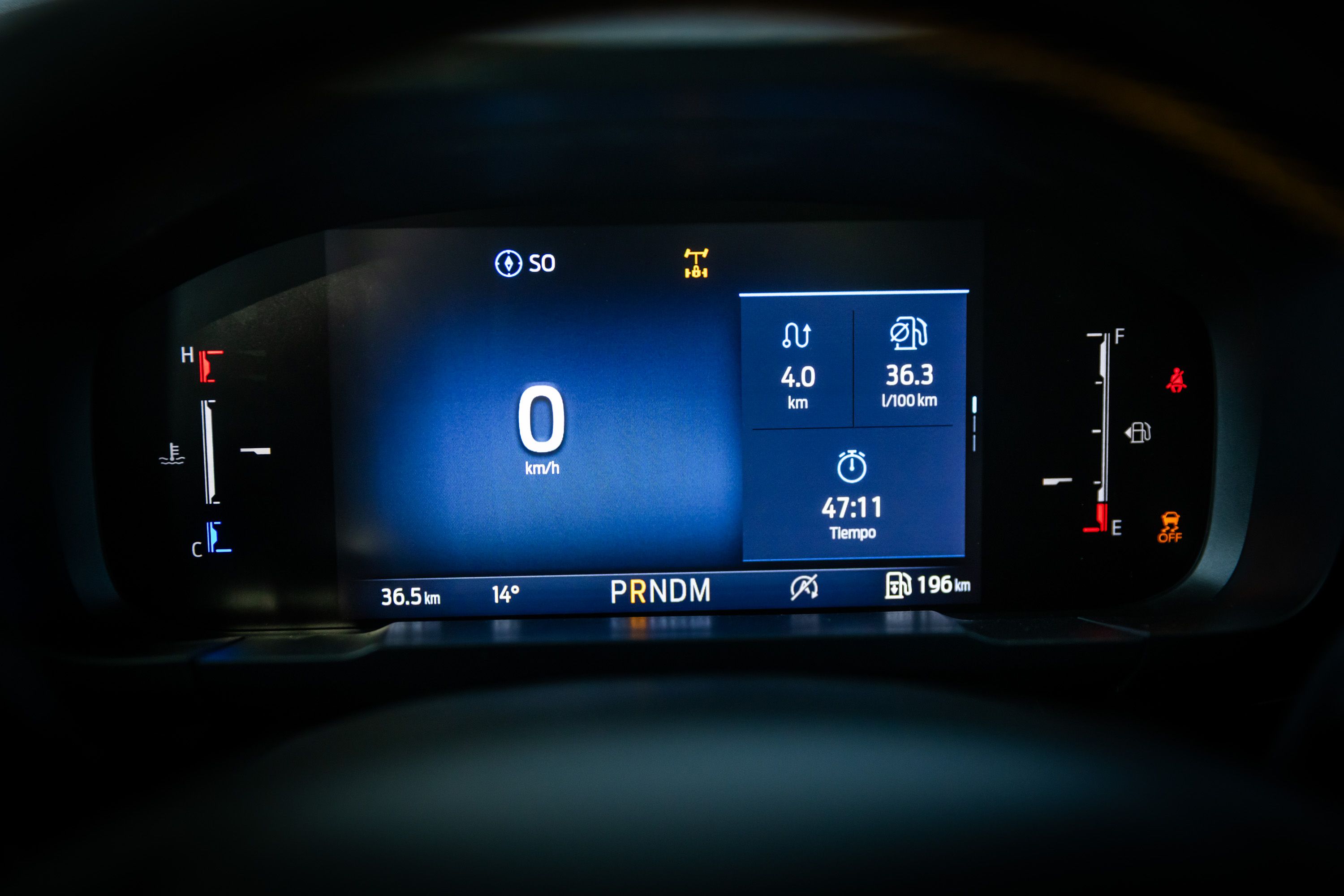 Panel de Instrumentos con pantalla digital de 8"