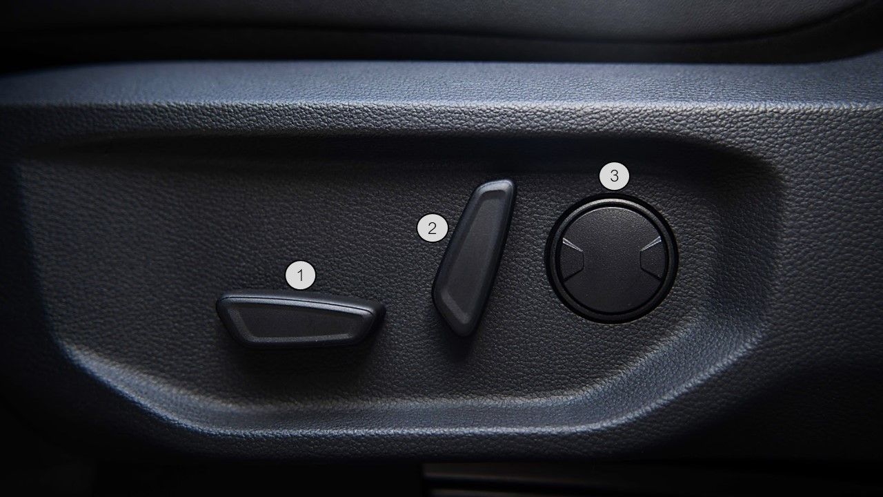 Asientos delanteros con ajustes eléctricos de 8 posiciones