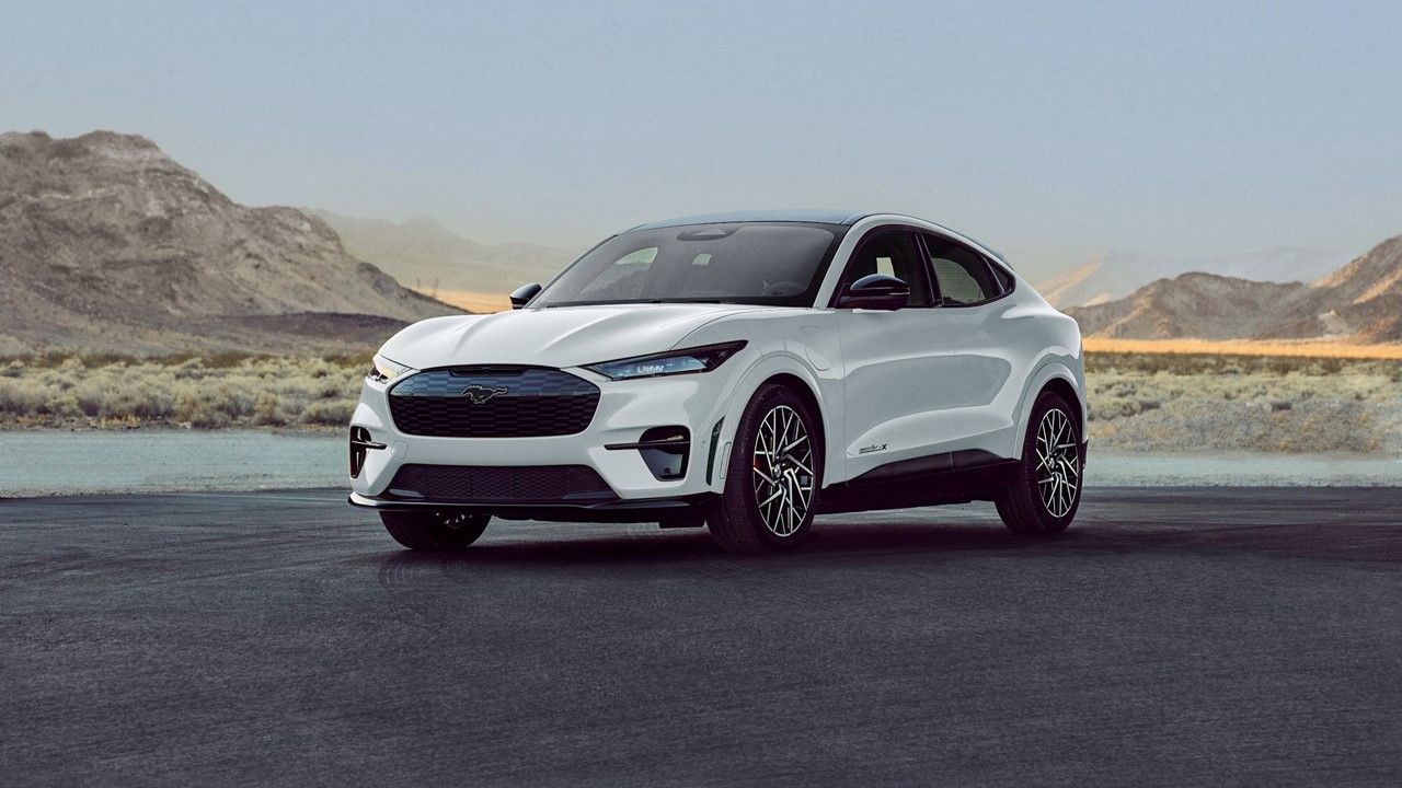 ¿Cuántas horas de carga necesito para el uso de mi Mustang Mach-E?