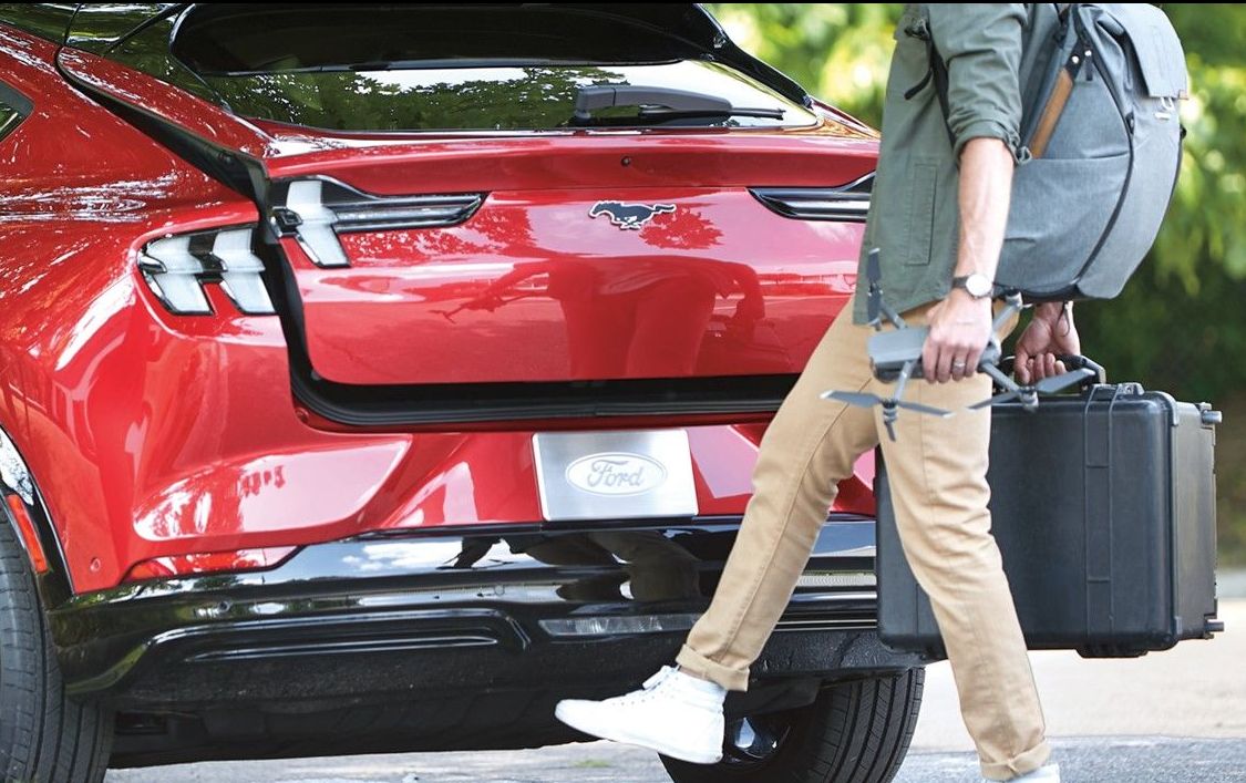 Apertura eléctrica automática del baúl trasero “hands free”